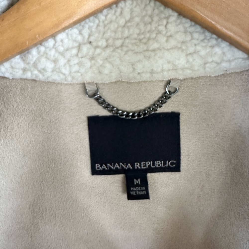 Banana Republic Cream Sherpa Zip Vest - Picture 6 of 7